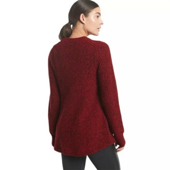 Athleta SIERRA CREW SWEATER in Crimson Candy Red Marl sz Medium - Picture 2 of 8